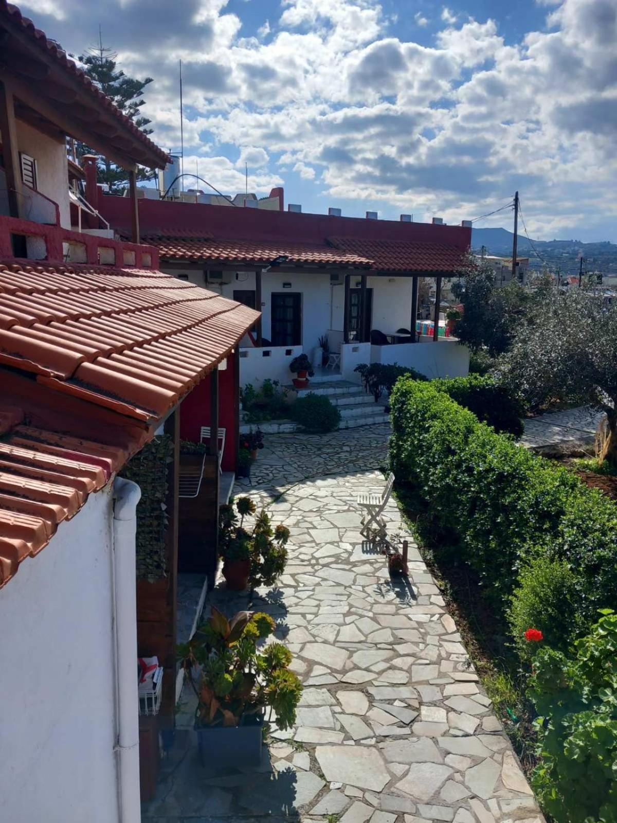 Antikristo Rooms Karteros Exterior foto